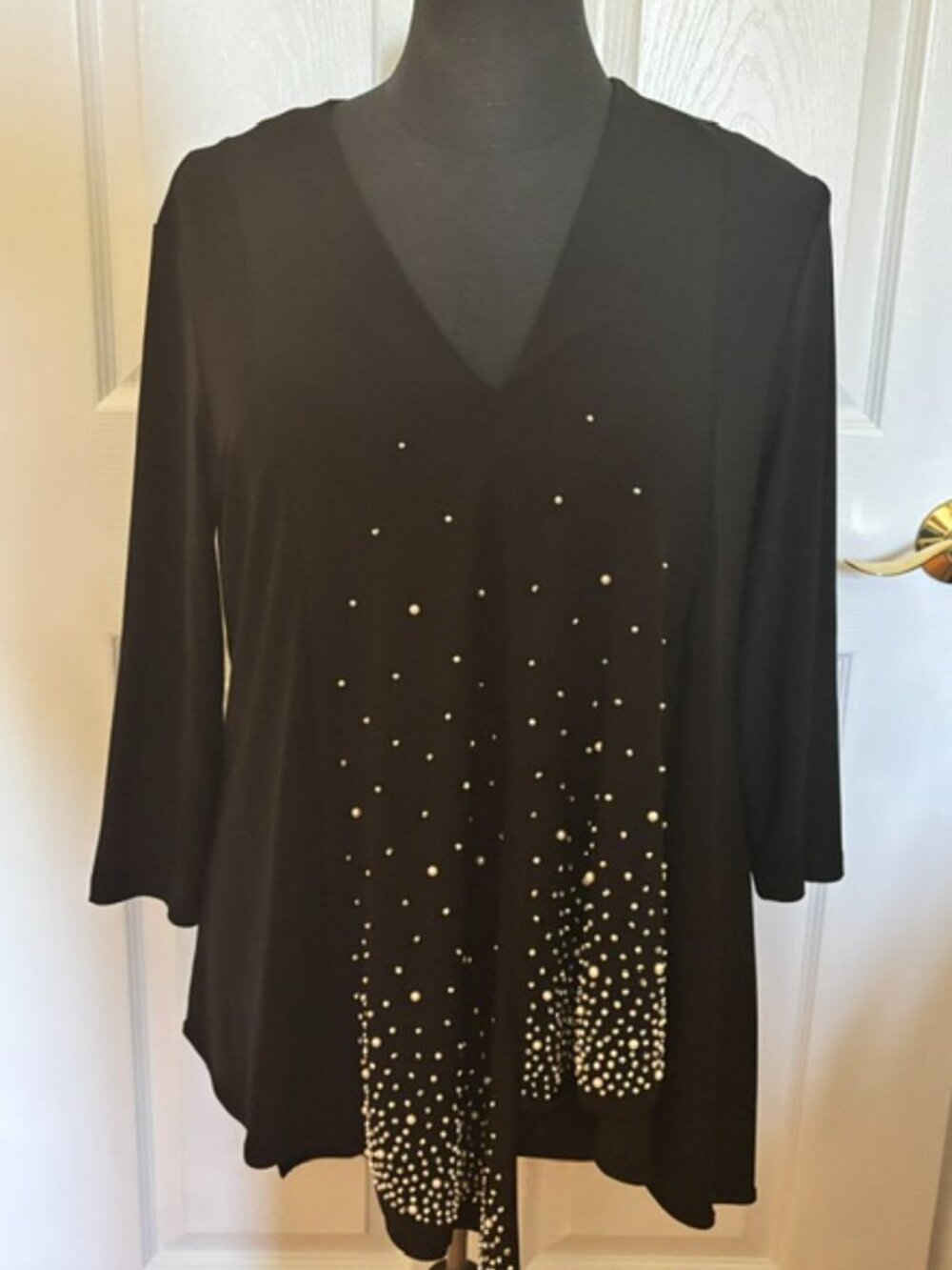 Joseph Ribkoff asymmetrical V-neck top Black/beading sleeves SZ 12